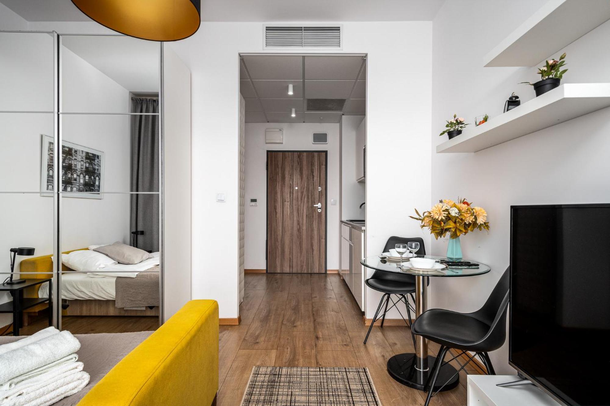 Prymasa Tysiaclecia 83A Free Garage By Perfect Apart Warsaw Exterior photo